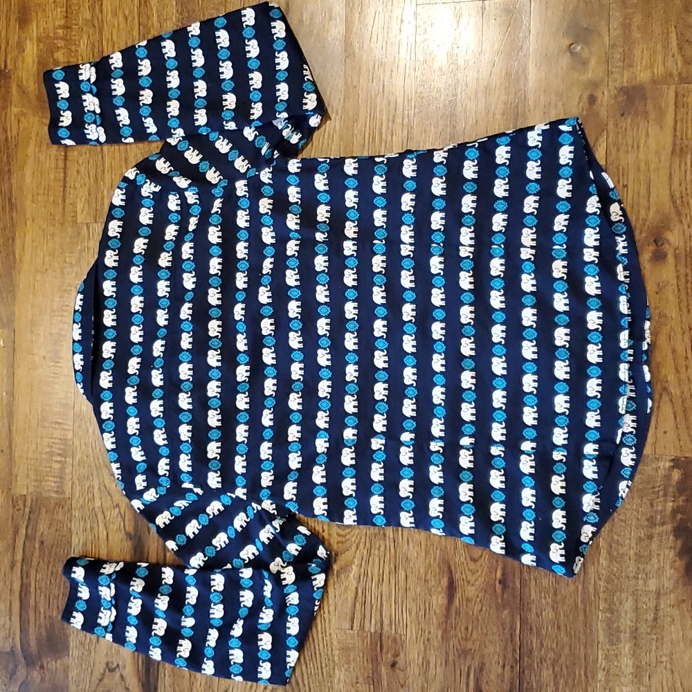 Womens Crown & Ivy navy elephant print button down size S - Picture 5 of 5